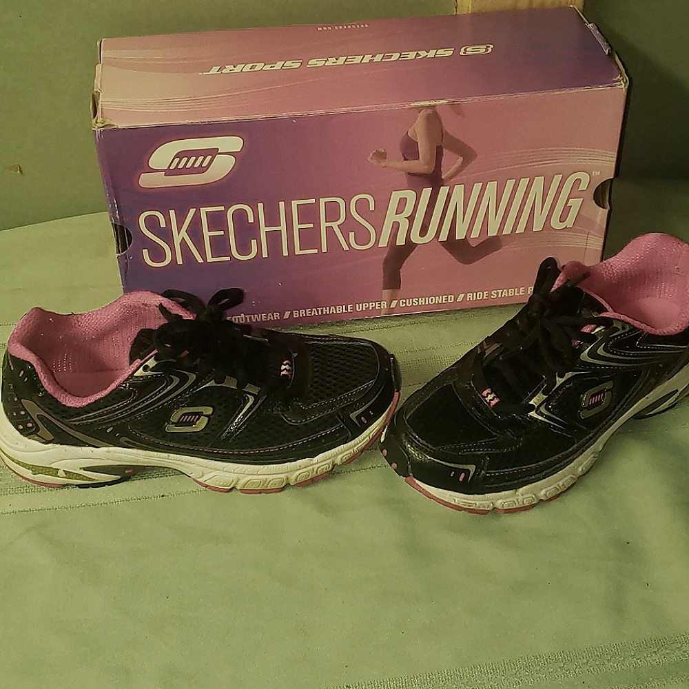 Sketchers Running *Lightweight *Breathable*